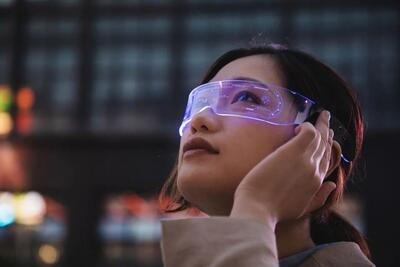 طبق گزارش بلومبرگ، اولین عینک هوشمند اپل به‌این‌زودی‌ها عرضه نمی‌شود - زومیت