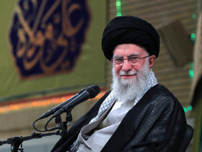 رهبر انقلاب: آن کسی که تصور کند بدون لطف امریکا نمی‌شود قدم از قدم برداشت، همکار خوبی نخواهد بود - دیپلماسی ایرانی