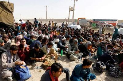 بازتاب خروج مهاجران افغان از ایران در رسانه‌های افغانستان/ روند خروج افزایش یافت