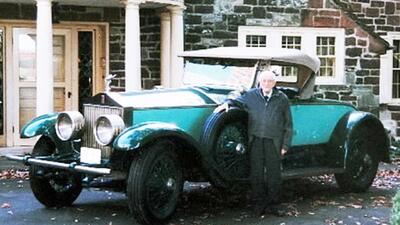 داستان راننده 102 ساله‌ای که 82 سال با رولزرویس خود رانندگی کرد! | مجله پدال