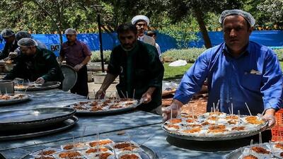 برپایی سفره غذای ۱۱ هزاری نفری عید غدیر در مشهد