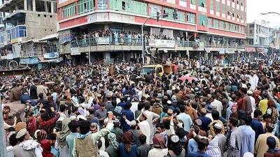 نیروهای طالبان مقابل رقص و پایکوبی مردم ایستادند +عکس