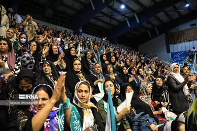 (تصاویر) استقبال گسترده مردم کرمان از مسعود پزشکیان
