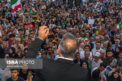 اجتماع بزرگ حامیان علیرضا زاکانی در میدان امام حسین (ع)