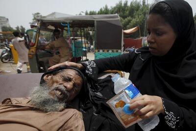 گرمای شدید در پاکستان؛ هزاران نفر راهی بیمارستان شدند