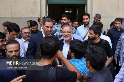 سخنرانی انتخاباتی علی زاکانی در دانشگاه تهران