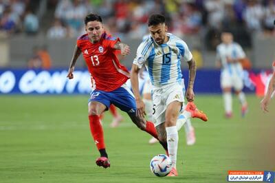 آرژانتین ؛ صحنه خطای گونزالس هافبک آرژانتین بر روی بازیکن شیلی به شکلی جالب