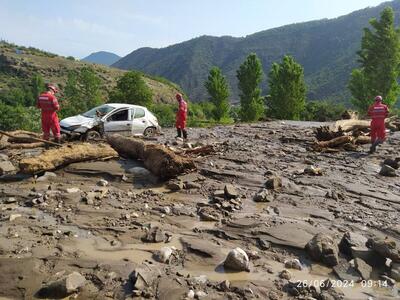امدادرسانی هلال احمر به ۲۵۷ نفر از متاثرین سیلاب در شهرستان سوادکوه
