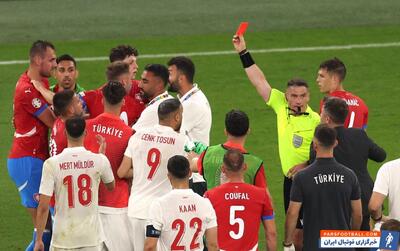 ۱۸ کارت زرد و قرمز؛ جمهوری چک - ترکیه، پُرکارت‌ترین بازی تاریخ یورو - پارس فوتبال | خبرگزاری فوتبال ایران | ParsFootball
