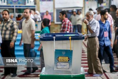 فرماندار عنوان کرد: حضور پرشور ماهشهری‌ها پای صندوق‌ها از ساعات اولیه رای‌گیری