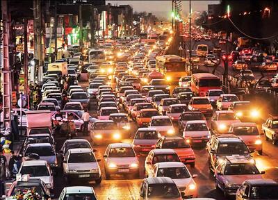 ترافیک سنگین در محورهای ورود به تهران/ کدام محورها بارندگی است؟