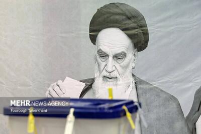این عکس جالب از انتخابات ریاست جمهوری پربازدید شد /اینجا حسینیه جماران است