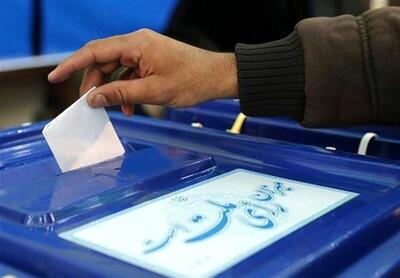 هادی غفاری و سردار دهقان در یک شعبه رأی دادند /رئیس قوه قضاییه در صف رأی دادن +عکس