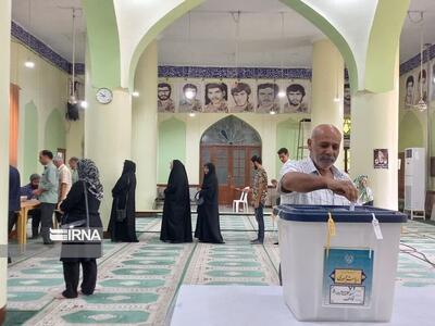 ببینید | صف تهرانی‌ها پای صندوق‌های رای مسجد النبی(ص) نارمک