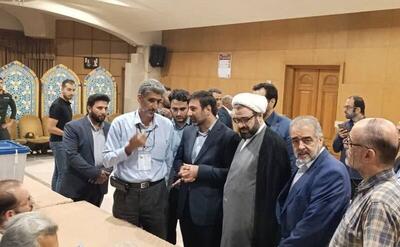 بازدید سخنگوی شورای نگهبان از روند اخذ رای در مسجد حضرت امیر(ع) تهران