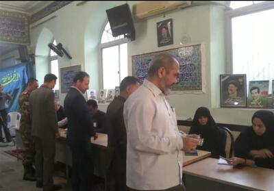 حضور پرشور صبحگاهی مردم گرگان در پای صندوق‌های رای- فیلم دفاتر استانی تسنیم | Tasnim