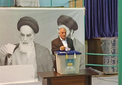 محسن هاشمی رای خود را به صندوق انداخت - تسنیم
