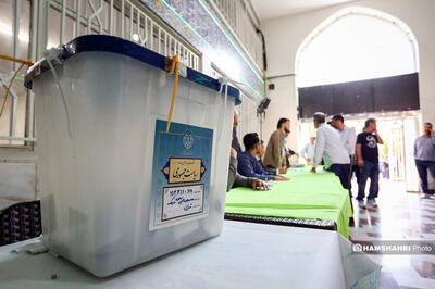 زمان قانونی اخذ رای به پایان رسید! + آغاز شمارش آرای چهاردهمین انتخابات ریاست جمهوری