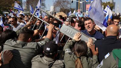 سرکوب معترضان در تل‌آویو/  درخواست برای سرنگونی دولت نتانیاهو