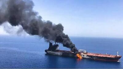 لحظه حمله شهپادی یمنی‌‍‌ها به کشتی مزاحم (فیلم)