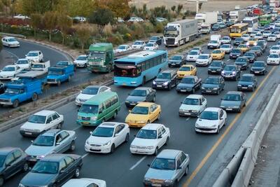 این محدوده آزادراه تهران- کرج ترافیک سنگین دارد/ مسافران عجله نکنند