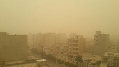 تداوم گردو غبار در استان یزد