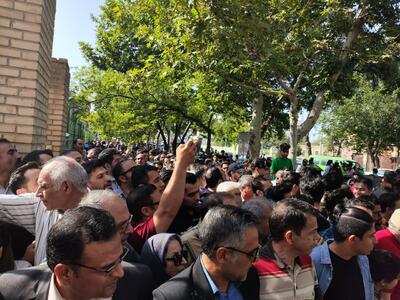 ظریف در مشهد: کشوری هستیم پر از فرصت و امکانات؛ اما گرفتار کسانی شدیم که یک جهان فرصت‌سوزی و یک جهان توهم داشتند