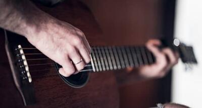 راهنمای خرید بهترین گیتار برای حرفه ای ها در سال 2024