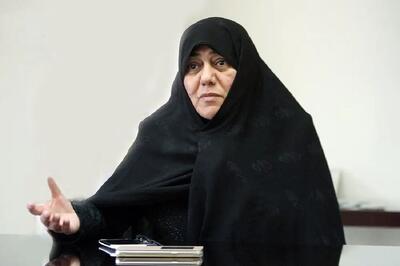 نماینده بانوان ستاد انتخاباتی سعید جلیلی: پزشکیان بیاید تا سال ۱۴۰۷ در ایران دیگر حجاب نداریم