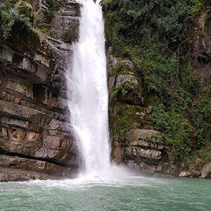 از آبشار شفیع آباد تا جزایر ایونی