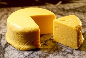 10 پنیر مشهور از بهترین پنیرهای دنیا برای مصرف روزانه