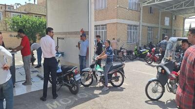 مراجعه بیش از ۳۰۰۰ موتورسوار به مراکز معاینه‌فنی موتورسیکلت در شهر اصفهان