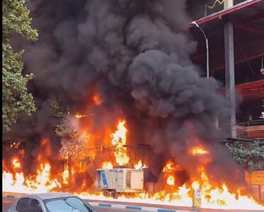 آتش سوزی گسترده در خیابان نیاوران تهران