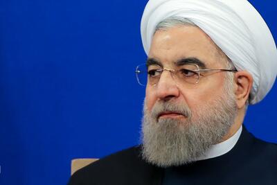 حسن روحانی: به کسانی رأی ندهید که اینترنت را به طور کامل به روی شما خواهند بست و زنان و دختران را مورد اهانت قرار می‌دهند