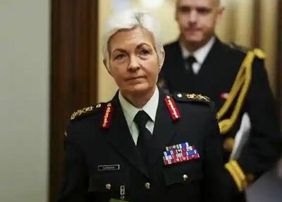 برای نخستین بار یک زن به ریاست ستاد ارتش منصوب شد + عکس