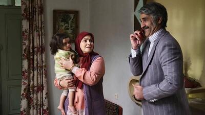 سکانسی از بازی گوهرخیراندیش با لهجه شیرازی در سریال زیر خاکی +فیلم
