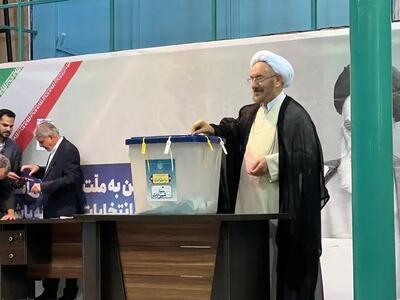 وزیر اطلاعات خاتمی: امنیت از دل صندوق های رای بیرون می آید نه ازلوله تفنگ و قدرت