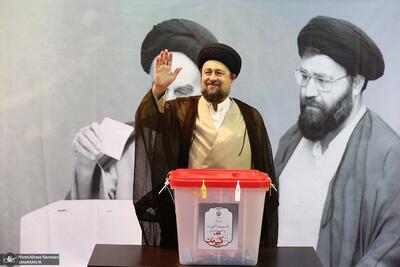 (تصاویر) سید حسن خمینی در مرحله دوم انتخابات ریاست جمهوری شرکت کرد