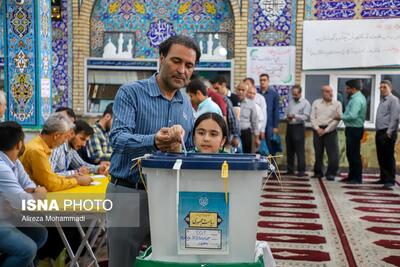 حسن‌زاده: خوزستانی‌ها از ساعت‌های ابتدایی پای صندوق‌های رای حضور پیدا کنند