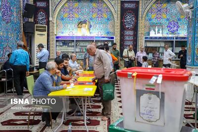 تراکم بسیار بالای مردم در شعبه‌های خوزستان/ مرخصی تشویقی برای دست‌اندرکاران انتخابات