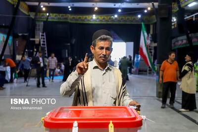همه کسانی که آینده ایران برای آن‌ها مهم است در انتخابات شرکت کنند