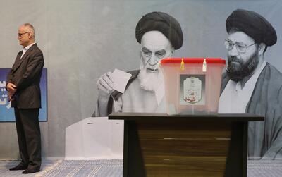 «روزِ سرنوشت» برای ایران /حضور پرُ تعداد سیاسیون در پای صندوق های رأی +جدول