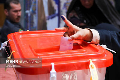 حضور مردم اهل تسنن شهرستان صالح آباد پای صندوق های رای