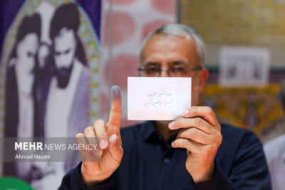 صندوق‌های سیار برای رأی‌گیری از افراد سالمند در مشهد اعزام می شود
