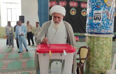 حضور مردم در انتخابات موجب تقویت نظام جمهوری اسلامی می‌شود