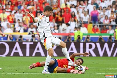 اشک‌های توماس مولر پس از شکست آلمان مقابل اسپانیا و حذف از یورو ۲۰۲۴ / عکس - پارس فوتبال | خبرگزاری فوتبال ایران | ParsFootball