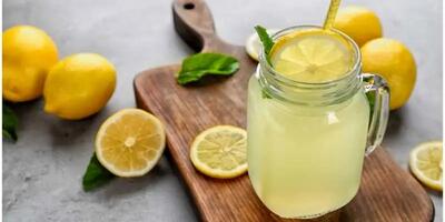آب لیمو و عسل: خواص، مضرات و بهترین زمان مصرف