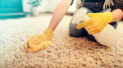 روش‌های مؤثر برای تمیز کردن فرش و بازگرداندن آن به حالت نو