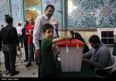 حضور پرشکوه مردم سیستان برای خلق حماسه دیگر در انتخابات- فیلم دفاتر استانی تسنیم | Tasnim