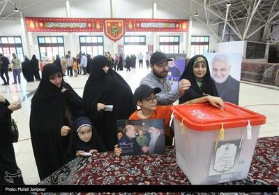 شرکت در انتخابات وظیفه شرعی و حق قانونی هر ایرانی است + فیلم - تسنیم